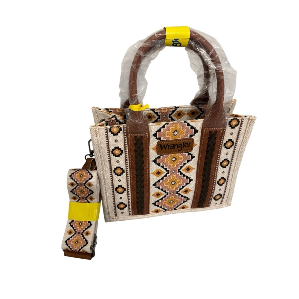 NEW 🎉 Authentic Wrangler Aztec Tote (dust bag included)